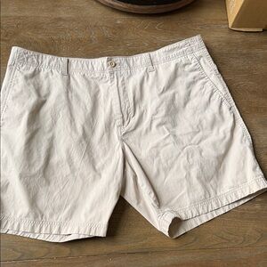 Mens Light Khaki Duck Head Shorts